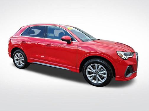 Progressive Red 2024 Audi Q3 45 S line Premium