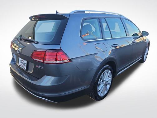 2019 Volkswagen Golf Alltrack TSI S