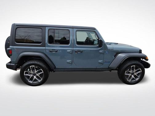 Anvil Clearcoat 2025 Jeep Wrangler 4xe Sport