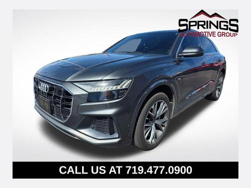 Daytona Gray Pearl Effect 2021 Audi Q8 55 Premium Plus