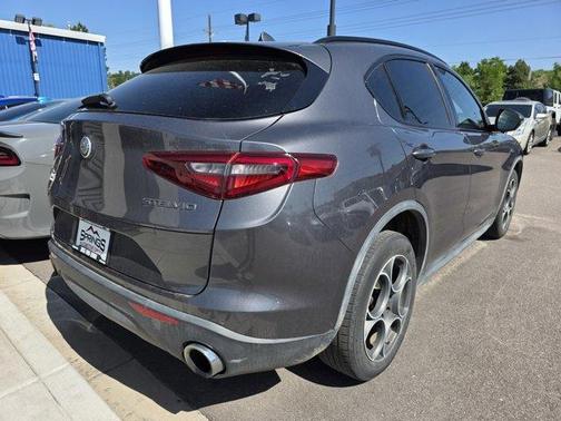2018 Alfa Romeo Stelvio Sport
