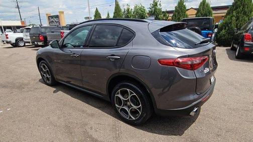 2018 Alfa Romeo Stelvio Sport