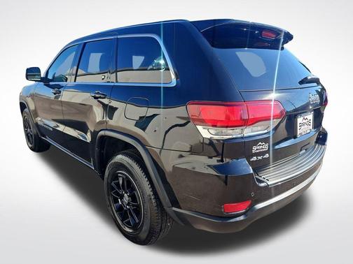 2020 Jeep Grand Cherokee Laredo