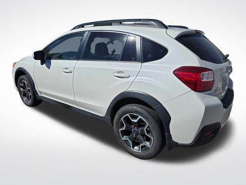 Crystal White Pearl 2015 Subaru XV Crosstrek 2.0i Premium