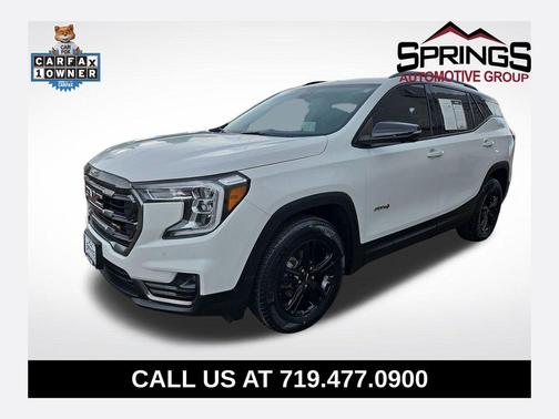Summit White 2023 GMC Terrain AT4