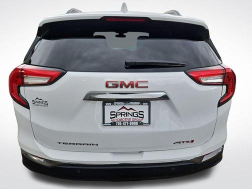 Summit White 2023 GMC Terrain AT4