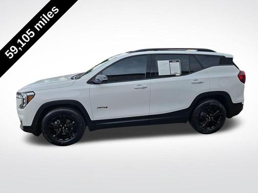 Summit White 2023 GMC Terrain AT4