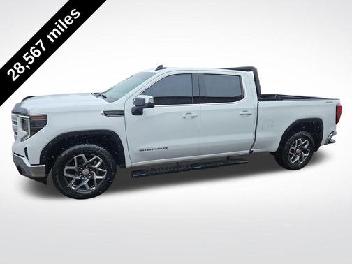 Summit White 2023 GMC Sierra 1500 SLE