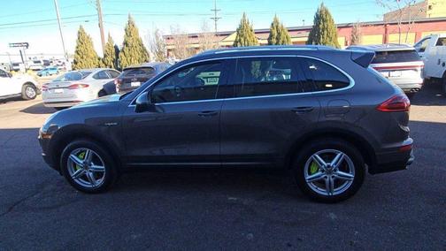 2016 Porsche Cayenne S