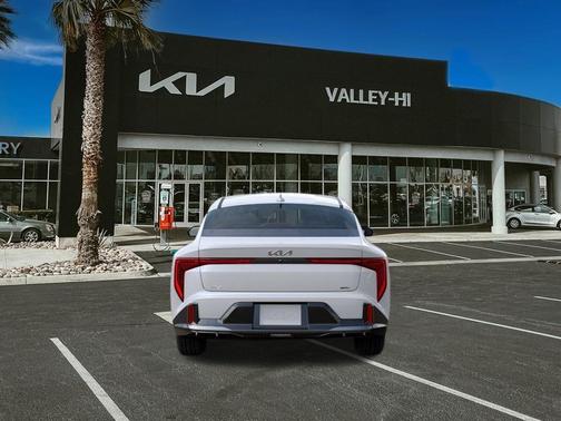 Snow White Pearl 2026 Kia K4 GT-Line