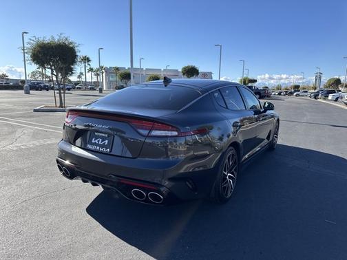 2022 Kia Stinger GT-Line
