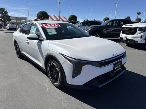 2025 Kia K4 EX