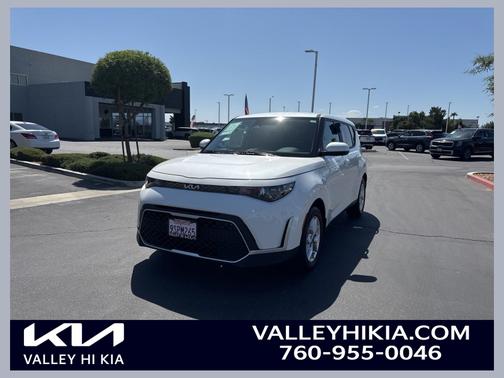 Snow White Pearl 2025 Kia Soul S