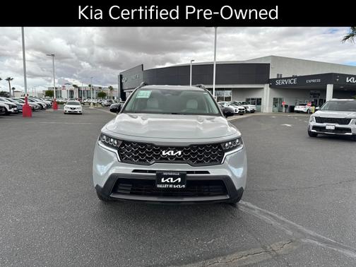 Gray 2022 Kia Sorento S