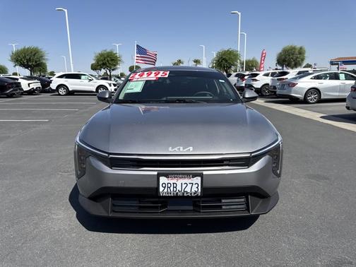 2025 Kia K4 LXS