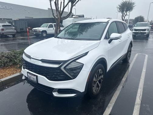 2025 Kia Sportage EX