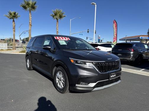 2023 Kia Carnival LX
