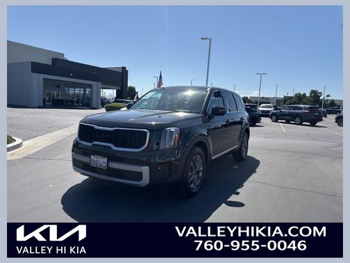 Ebony Black 2024 Kia Telluride LX
