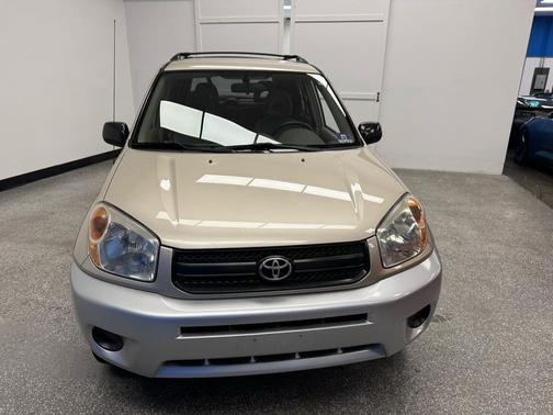 2005 Toyota RAV4 Base