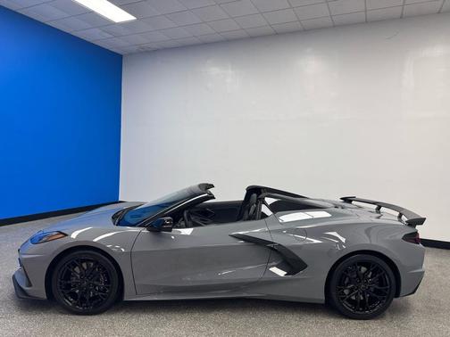 2025 Chevrolet Corvette Stingray w/2LT