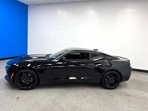 2022 Chevrolet Camaro RWD Coupe LT1