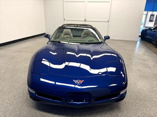 2004 Chevrolet Corvette Base