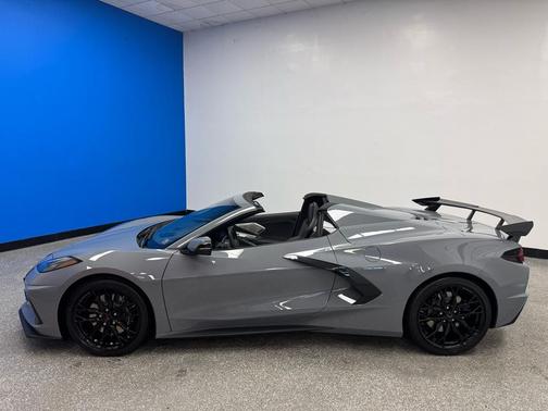 2025 Chevrolet Corvette Stingray w/2LT