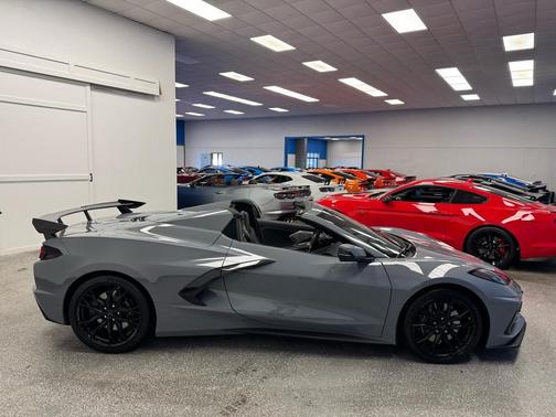 2025 Chevrolet Corvette Stingray w/2LT