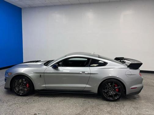 Iconic Silver Metallic 2021 Ford Shelby GT500 Base