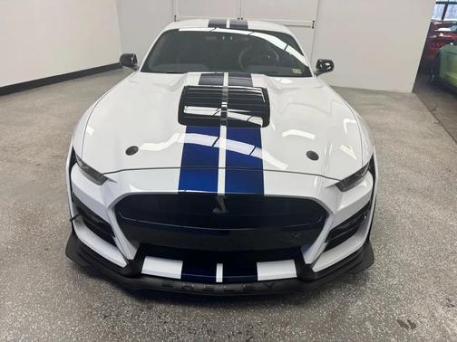 Oxford White 2020 Ford Shelby GT500 Base