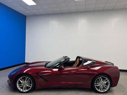 LOMG BEACH RED METALLIC 2019 Chevrolet Corvette Stingray
