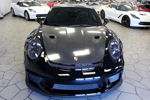 Photo 2 of 32 of 2019 Porsche 911 GT3 RS