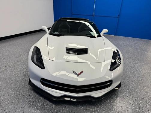Arctic White 2015 Chevrolet Corvette Stingray