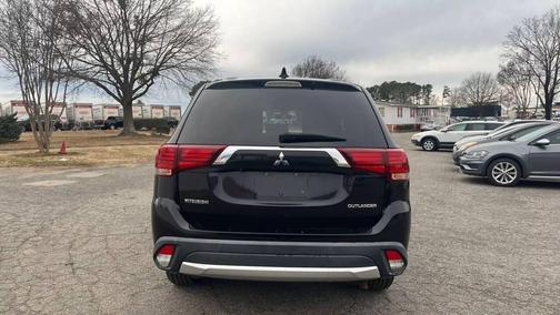2017 Mitsubishi Outlander ES