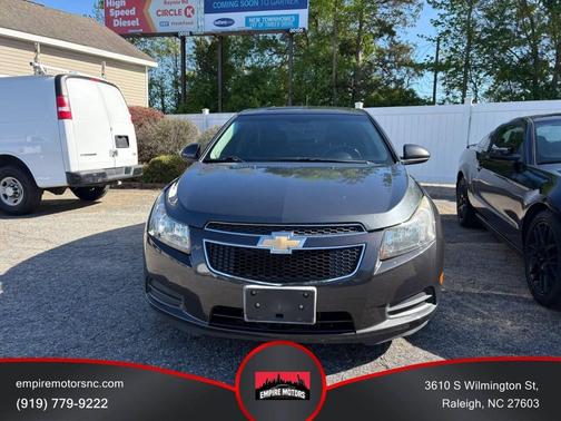 Tungsten Metallic 2014 Chevrolet Cruze 2LT