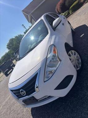 2018 Nissan Versa 1.6 S+