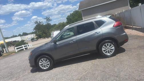 Gun Metallic 2017 Nissan Rogue SV