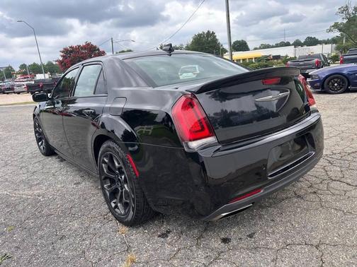 2016 Chrysler 300 S