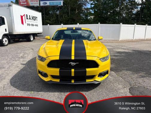 Triple Yellow Tri-Coat 2016 Ford Mustang V6