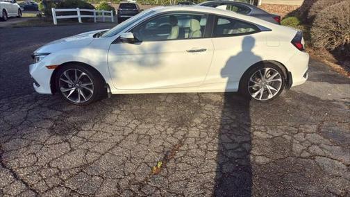 2019 Honda Civic Touring