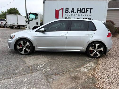 Reflex Silver Metallic 2016 Volkswagen Golf GTI 2.0T Autobahn w/Performance Package 4-Door