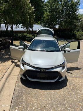 White 2019 Toyota Corolla XSE