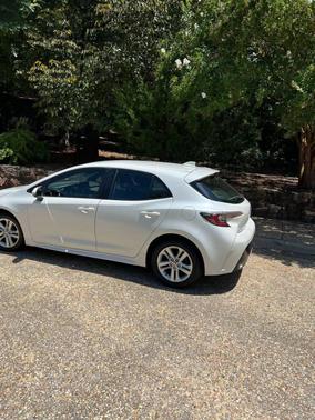 White 2019 Toyota Corolla XSE