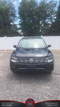 Deep Black Pearl 2021 Volkswagen Tiguan 2.0T SE R-Line Black 4MOTION