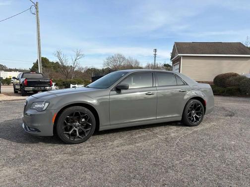 2019 Chrysler 300 S