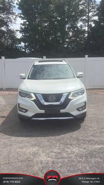 Pearl White 2017 Nissan Rogue SL