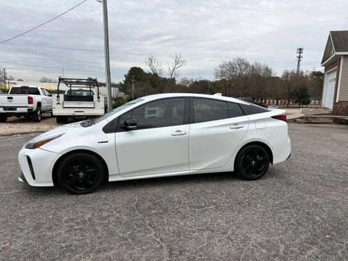 2021 Toyota Prius XLE