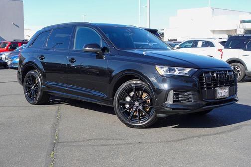 2022 Audi Q7 55 Premium Plus