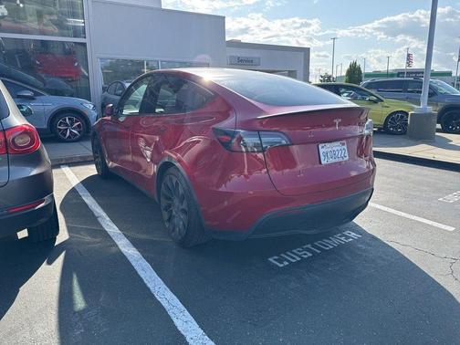2023 Tesla Model Y Performance
