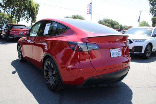 2023 Tesla Model Y Performance